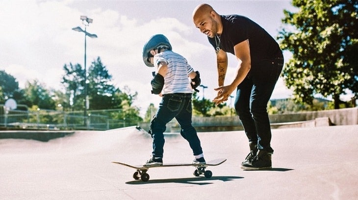 How to Teach a Kid to Skateboard: Parents Should Read