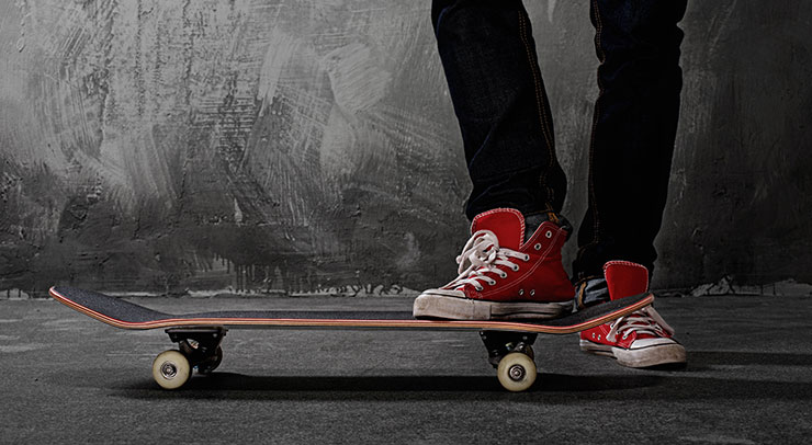 Can Tall People Skateboard? Yes And Here Are The Tips