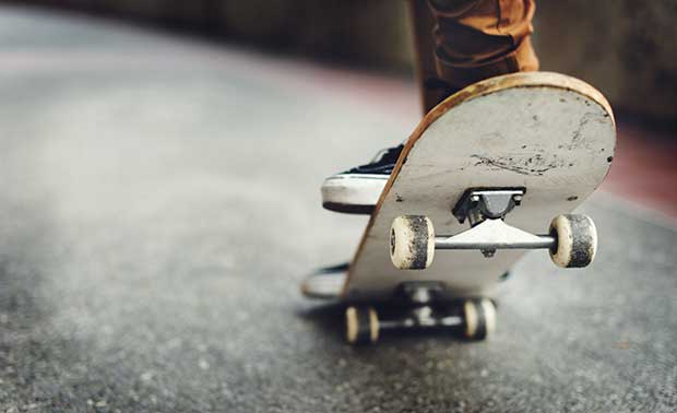 nose vs tail skateboard