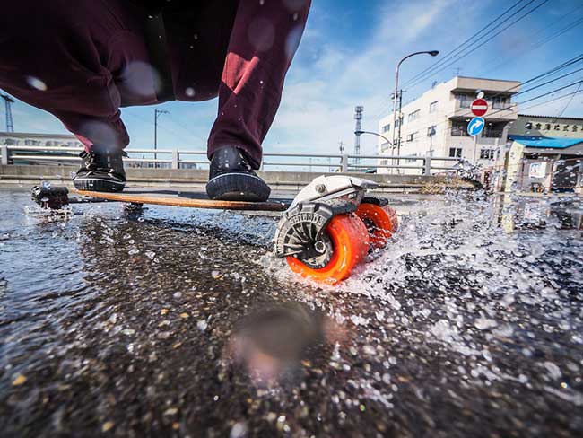 what happens if your skateboard gets wet