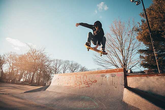 park vs street skateboarding